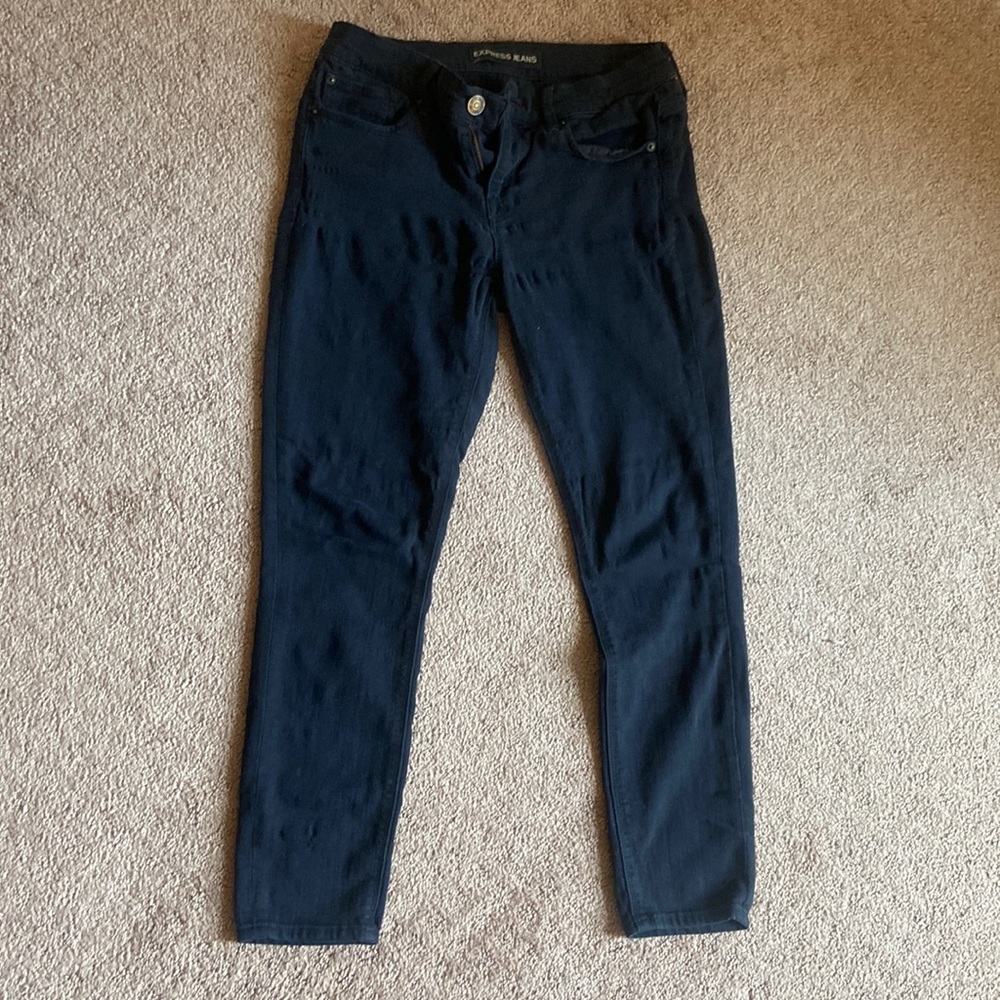 Express Legging - Mid Rise. Size 8 - Short. Black.